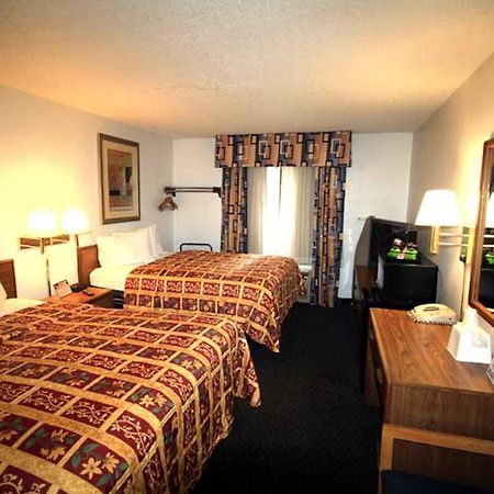 Norwood Inn And Suites - Minneapolis-St Paul Roseville Εξωτερικό φωτογραφία