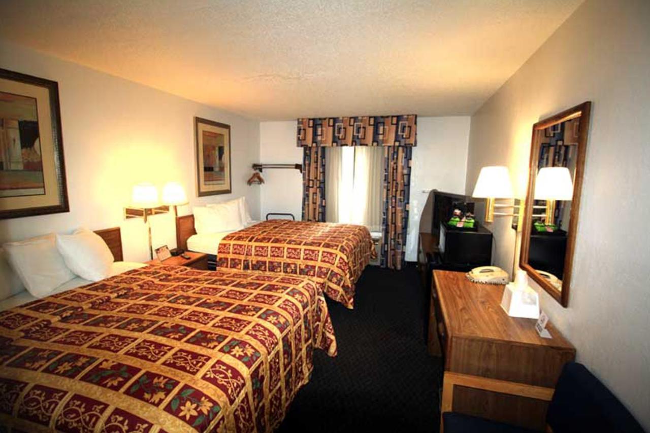 Norwood Inn And Suites - Minneapolis-St Paul Roseville Εξωτερικό φωτογραφία