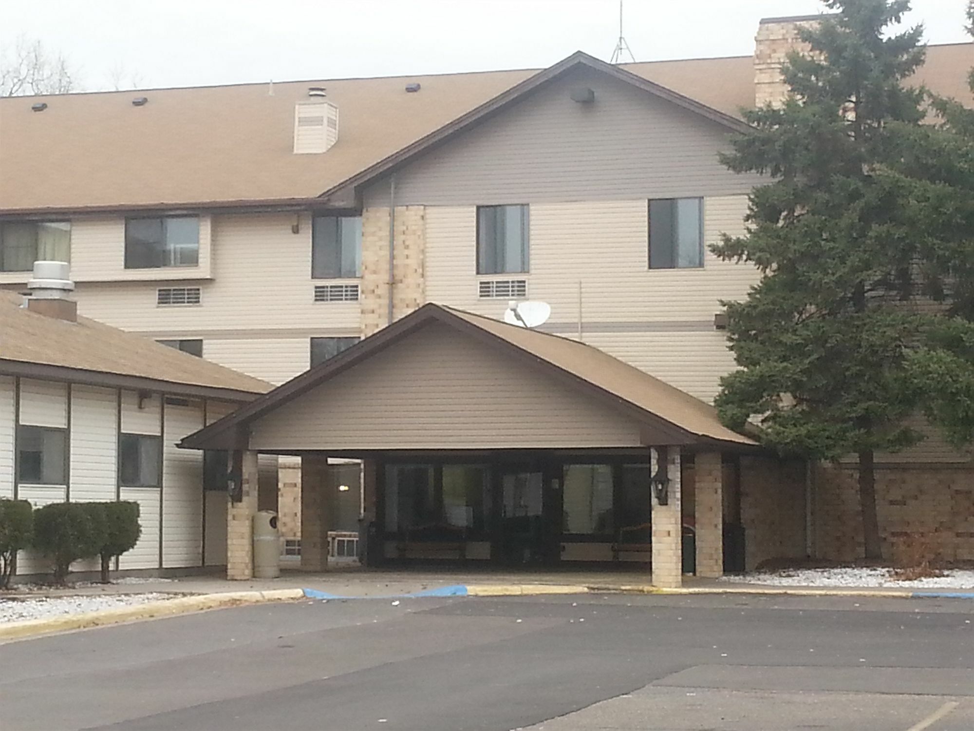 Norwood Inn And Suites - Minneapolis-St Paul Roseville Εξωτερικό φωτογραφία