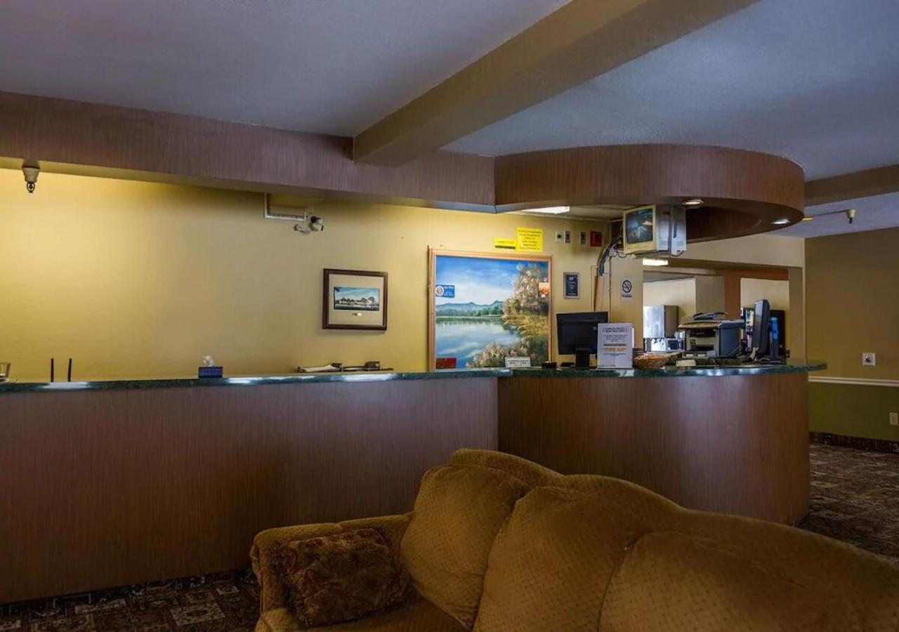 Norwood Inn And Suites - Minneapolis-St Paul Roseville Εξωτερικό φωτογραφία