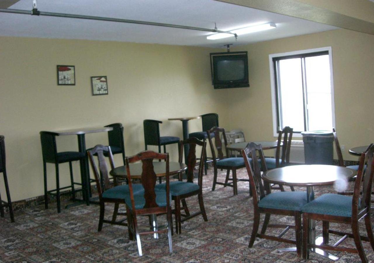 Norwood Inn And Suites - Minneapolis-St Paul Roseville Εξωτερικό φωτογραφία